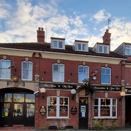 Globe Hotel Yeovil Exterior photo