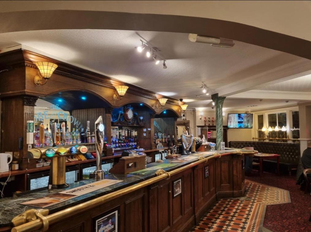 Globe Hotel Yeovil Exterior photo