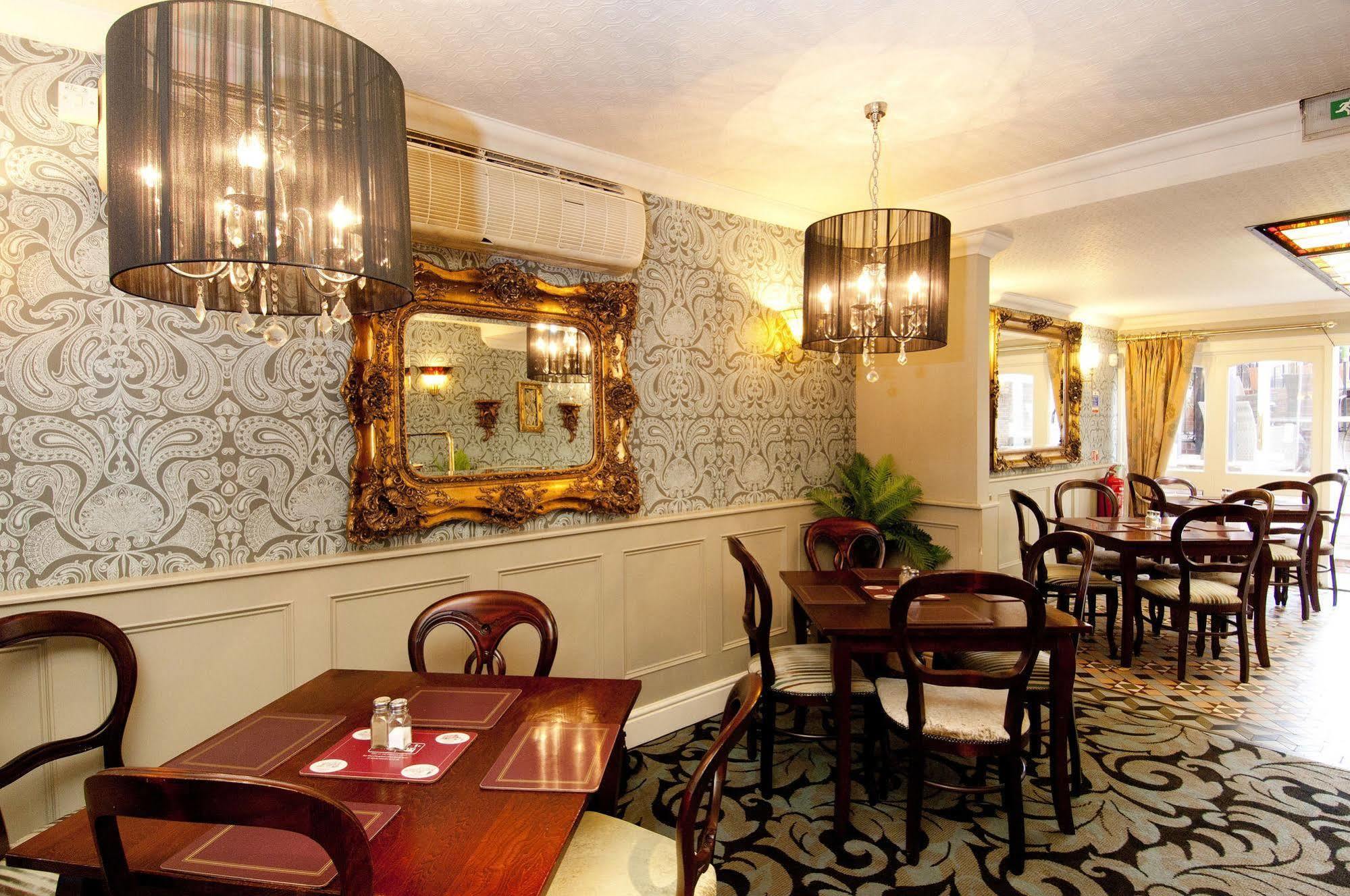 Globe Hotel Yeovil Exterior photo